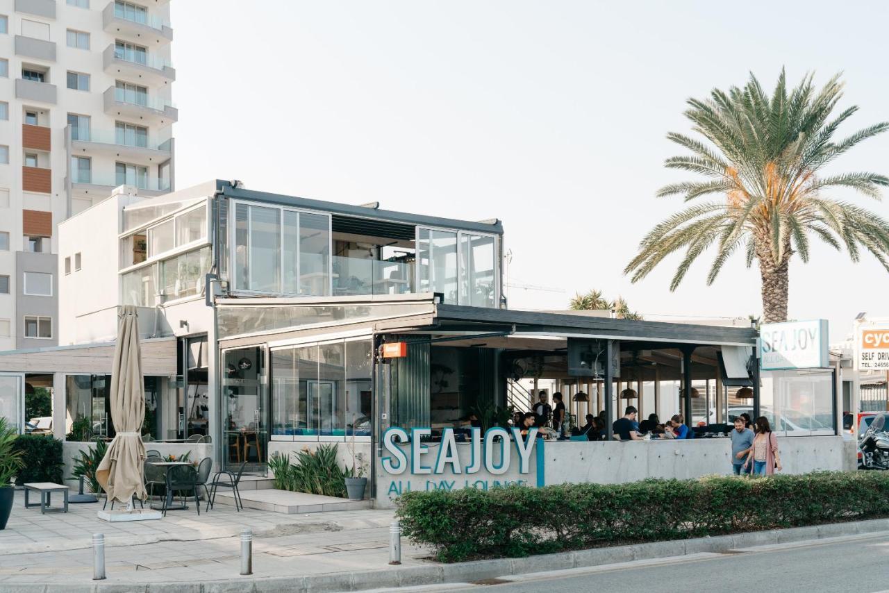 Seasunlove Apt. Apartment Larnaca Bagian luar foto